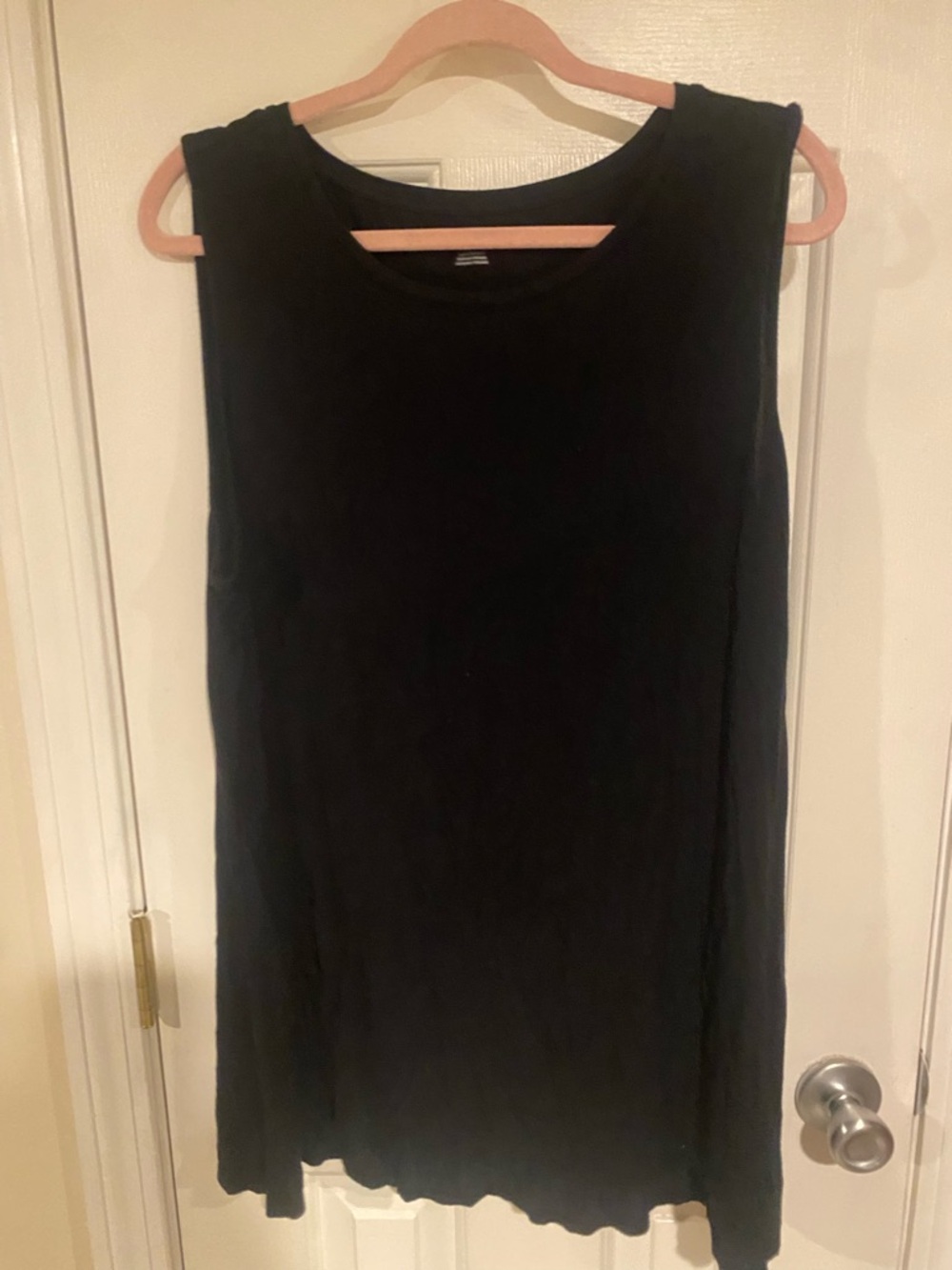 Amazon Essentials Black Women's Sleeveless Tank Top